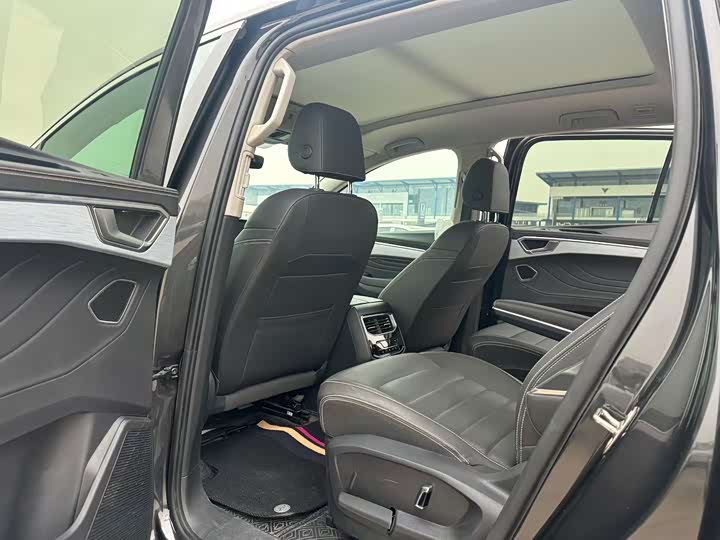 Фото 6 - Volkswagen Talagon