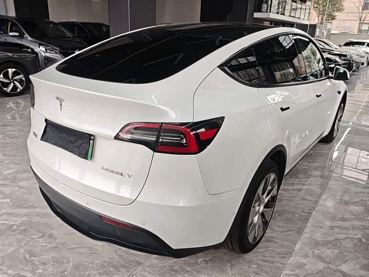 Фото 7 - Tesla Model Y