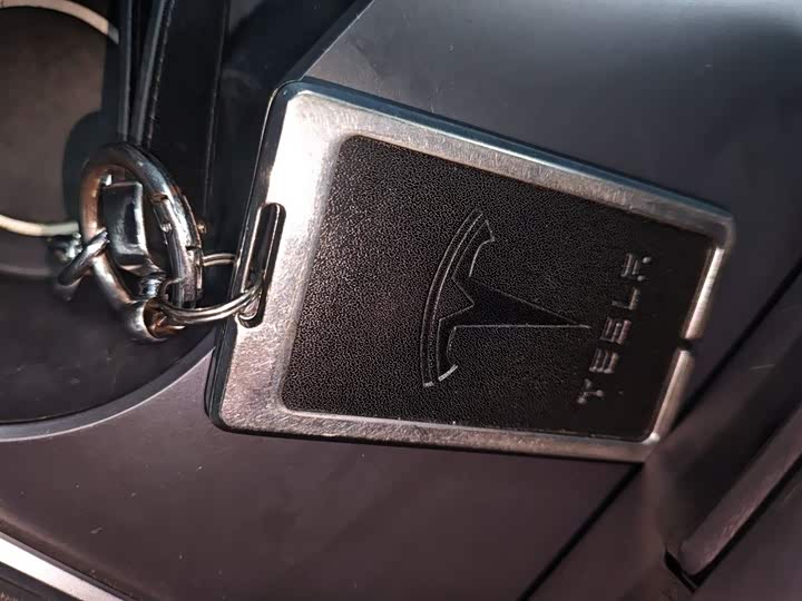 Фото 9 - Tesla Model Y