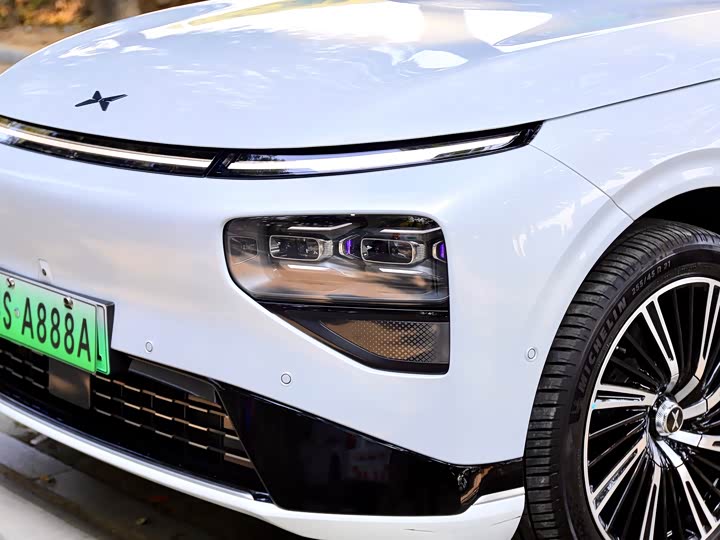 Фото 8 - XPeng G9
