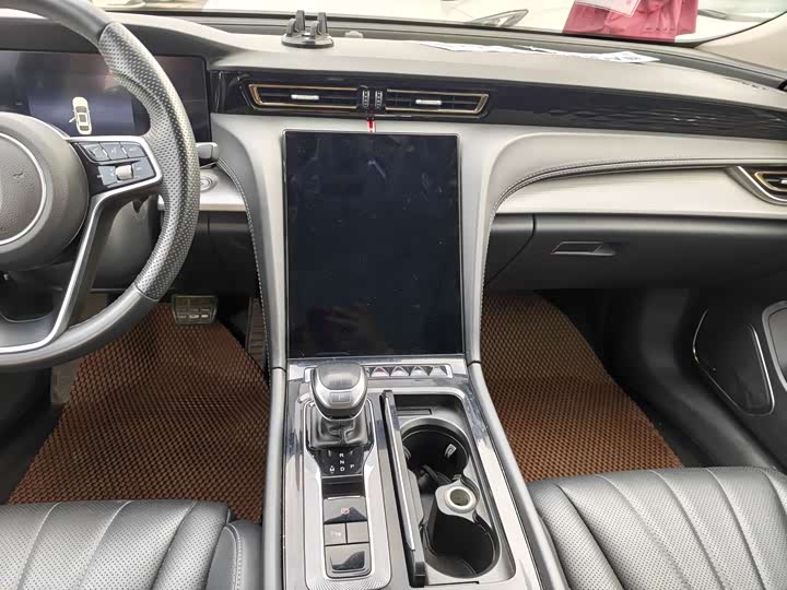 Фото 8 - Hongqi H5