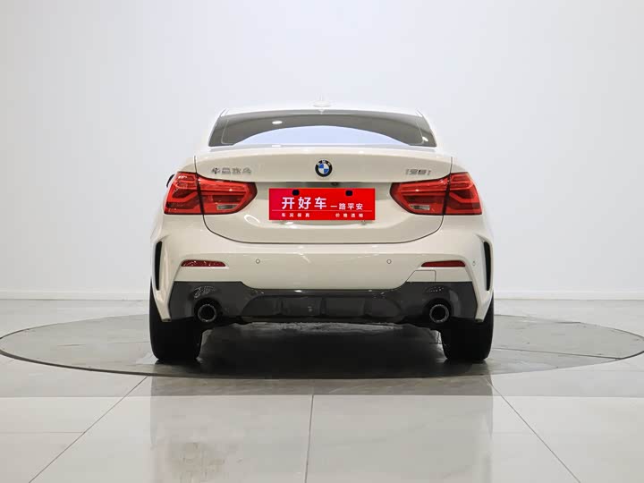 Фото 3 - BMW 1 Series
