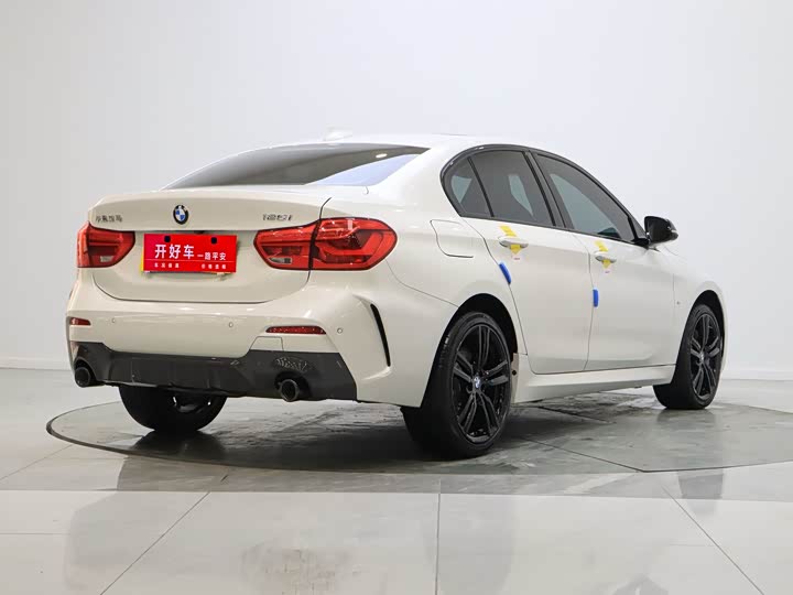 Фото 4 - BMW 1 Series