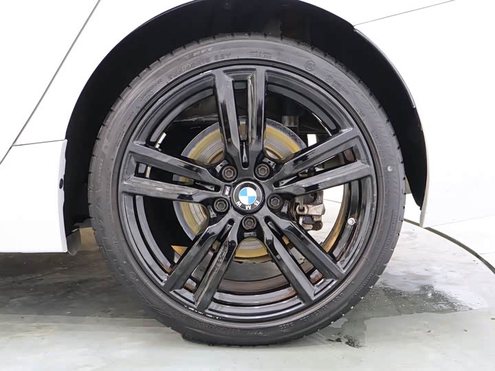 Фото 9 - BMW 1 Series