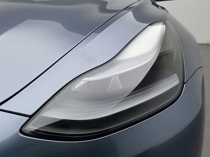 Фото 7 - Tesla Model 3