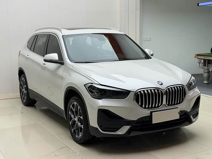 Фото 3 - BMW X1