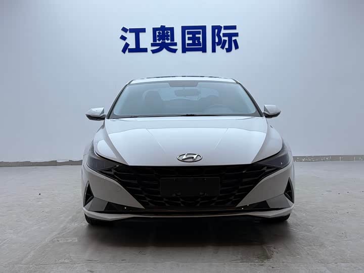 Фото 2 - Hyundai Elantra N line