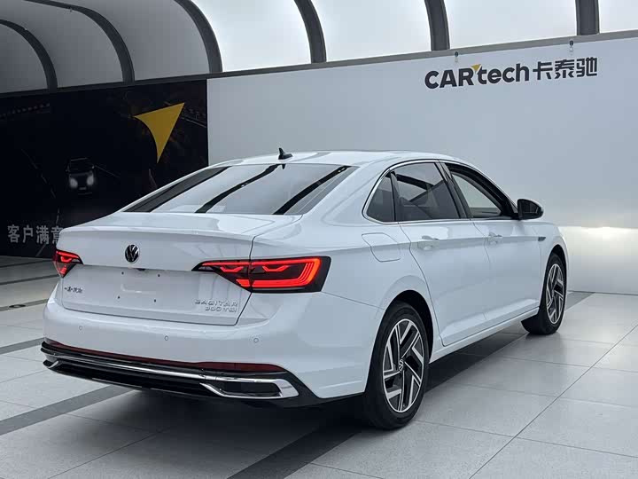 Фото 5 - Volkswagen Sagitar L