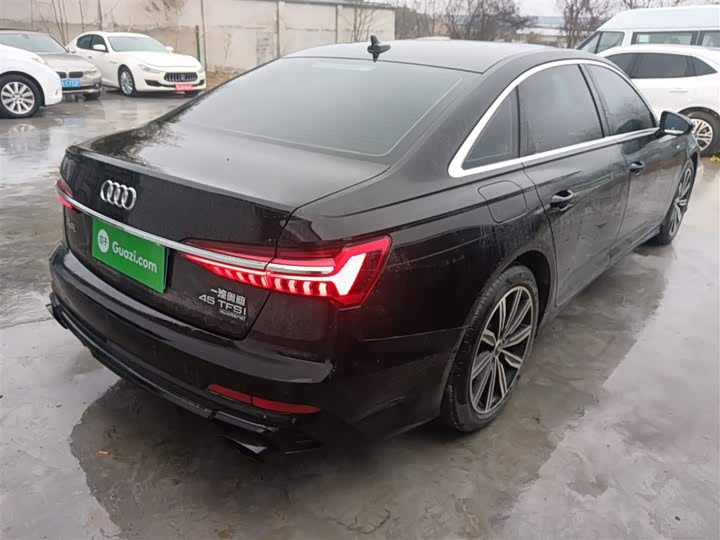 Фото 7 - Audi A6L