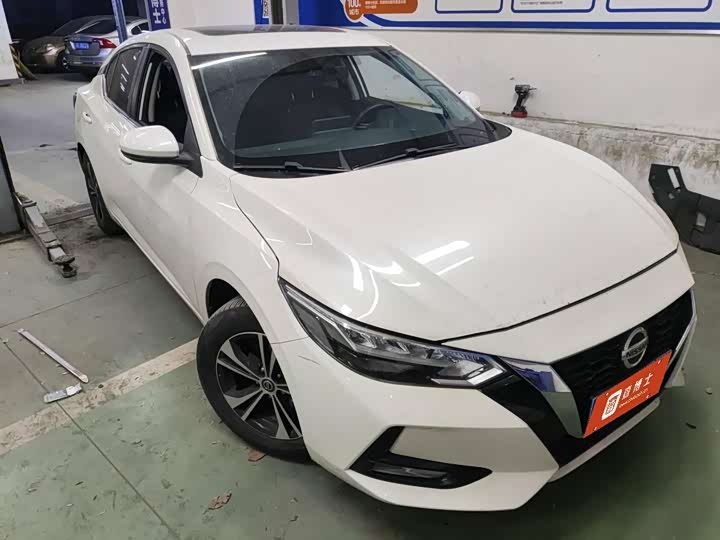 Фото 2 - Nissan Sylphy