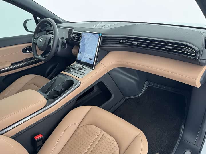 Фото 6 - Nio ES6