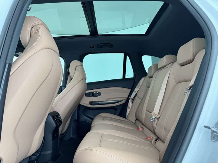 Фото 7 - Nio ES6