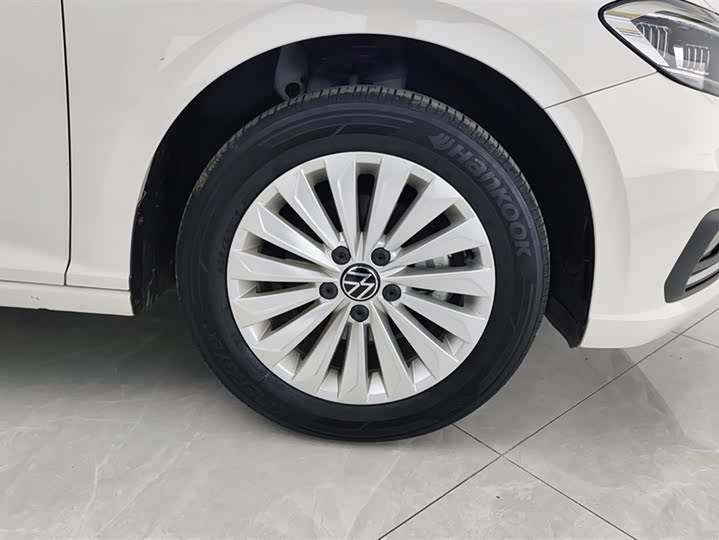 Фото 6 - Volkswagen Lavida