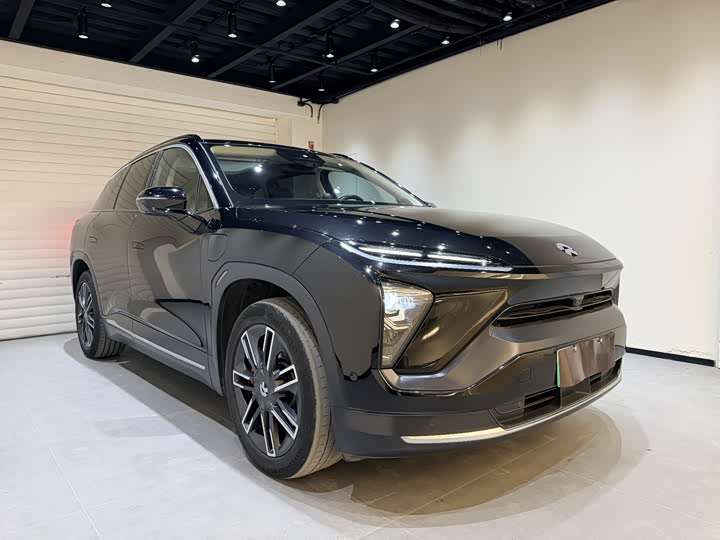 Фото 3 - Nio ES6