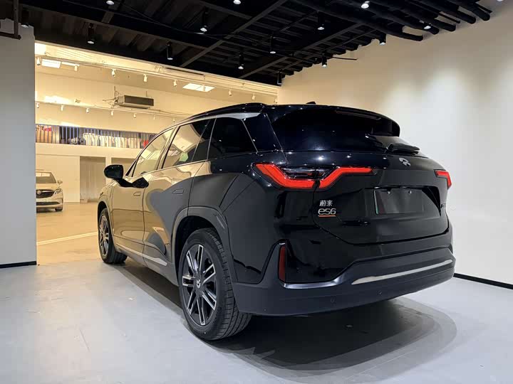 Фото 4 - Nio ES6