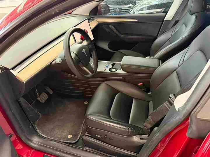 Фото 2 - Tesla Model Y