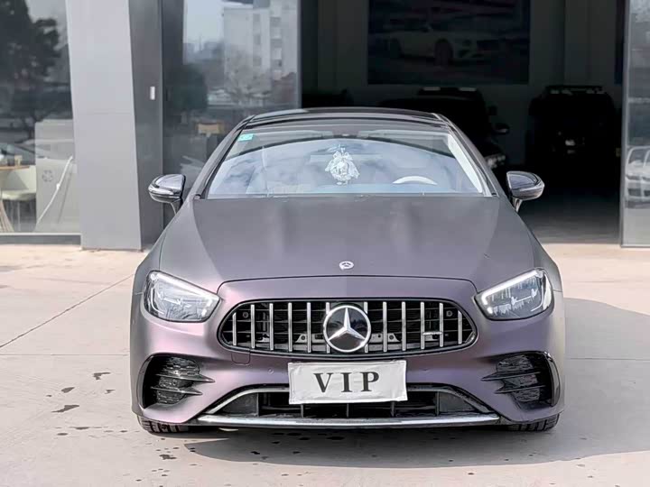 Фото 3 - Mercedes-Benz E-Class