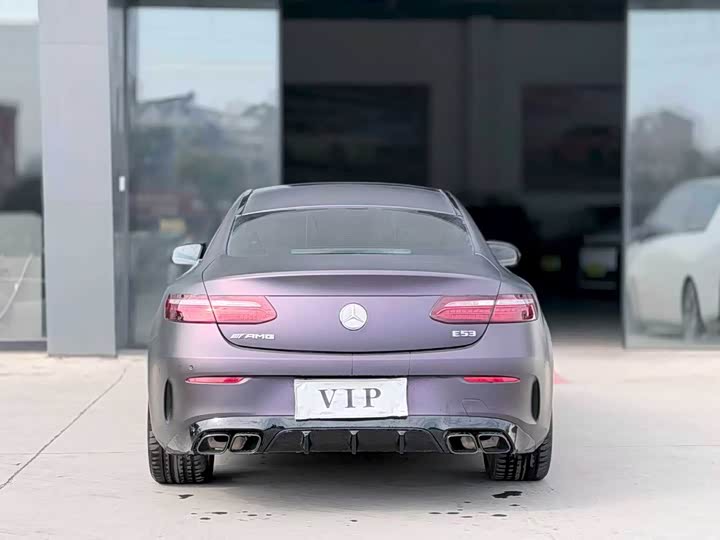 Фото 5 - Mercedes-Benz E-Class