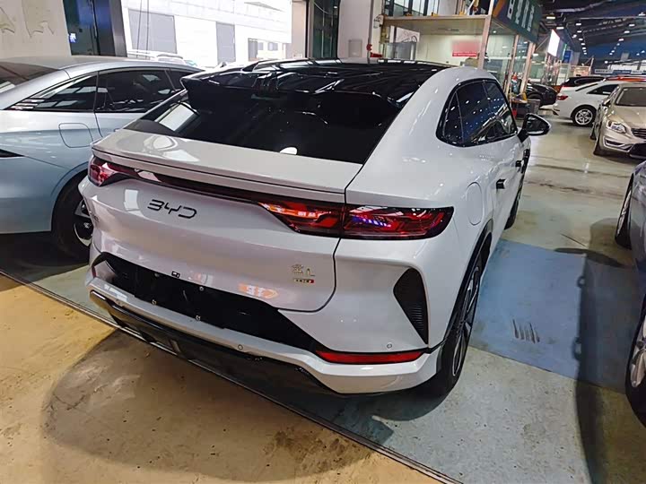 Фото 7 - BYD Song L