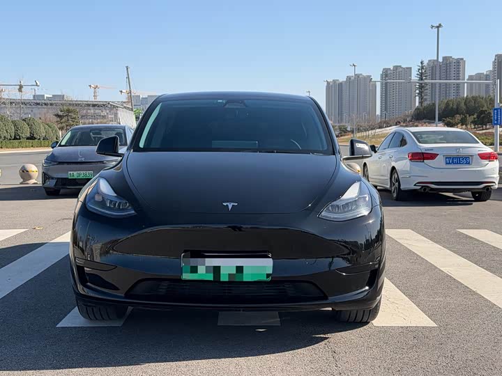 Фото 2 - Tesla Model Y