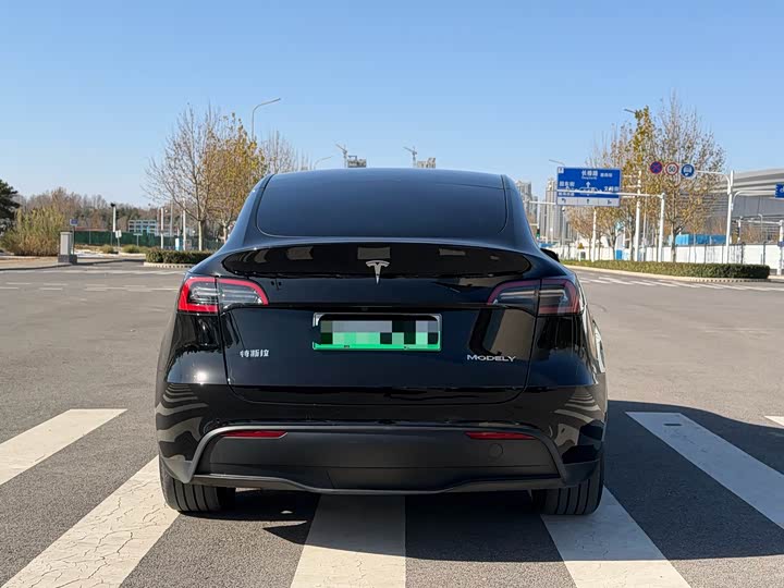 Фото 5 - Tesla Model Y