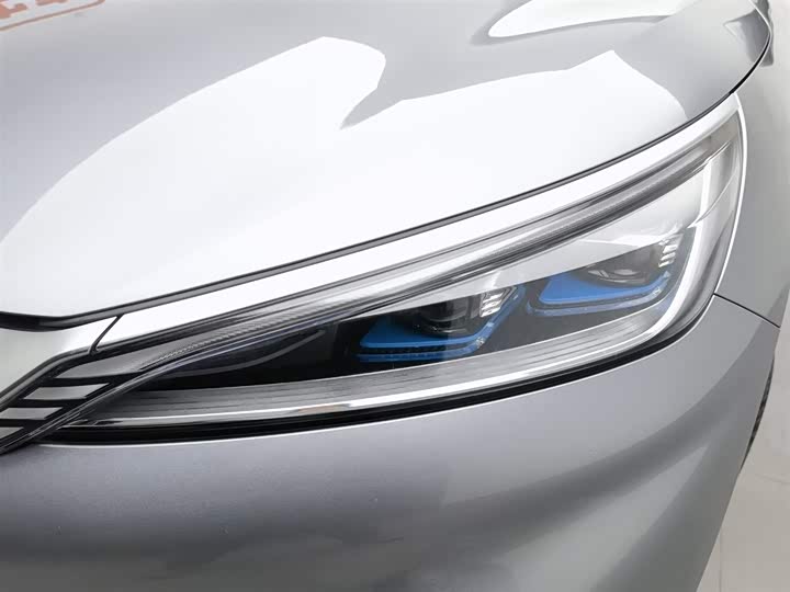 Фото 7 - BYD Yuan Plus