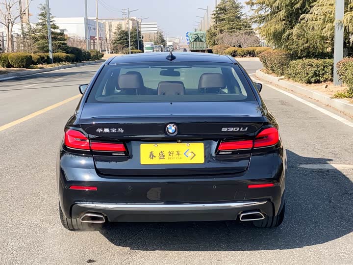 Фото 6 - BMW 5 Series