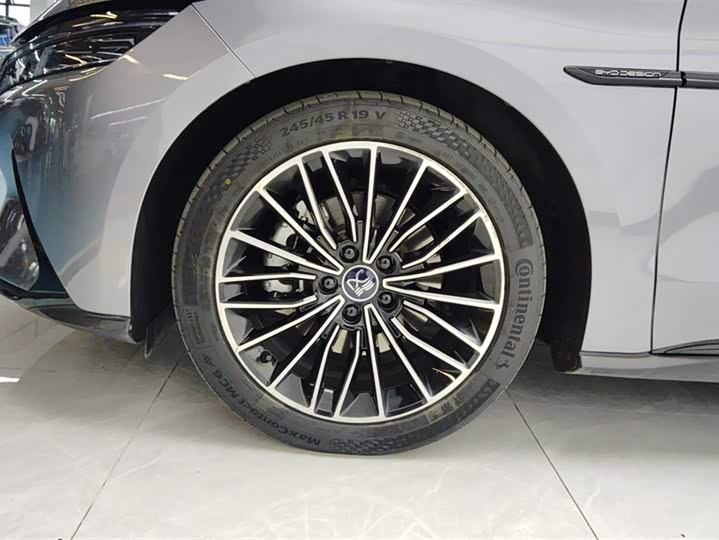 Фото 6 - BYD Han