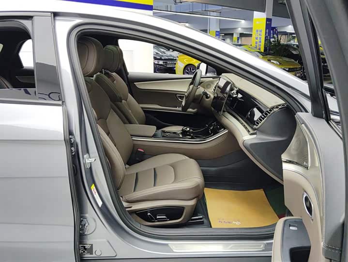 Фото 8 - BYD Han