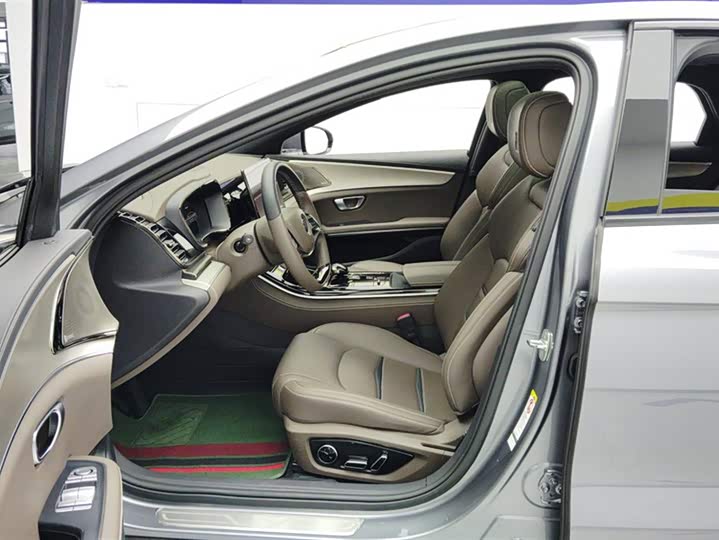 Фото 9 - BYD Han