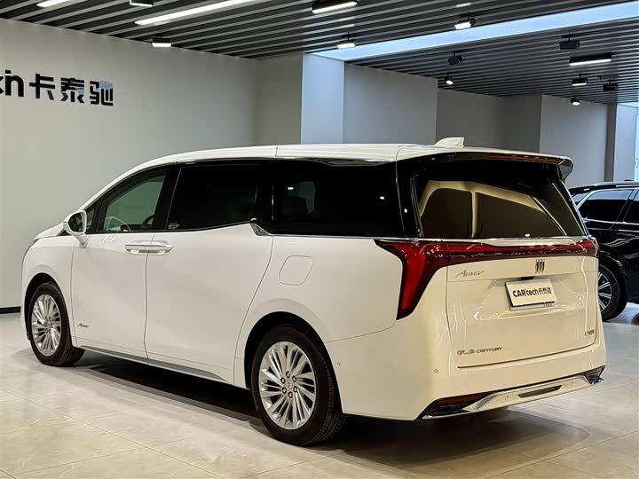 Фото 6 - Buick GL8 Century