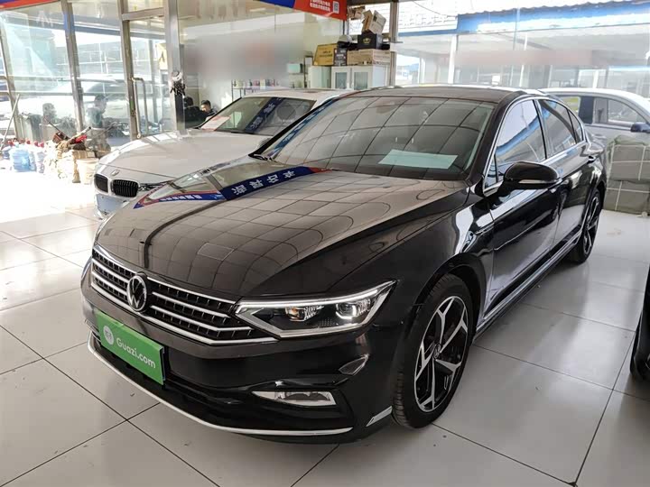 Фото 1 - Volkswagen Magotan