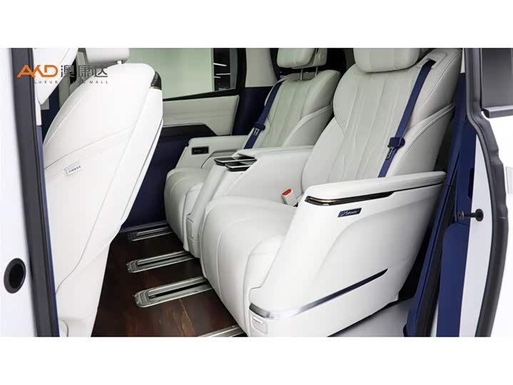 Фото 7 - Buick GL8 Century