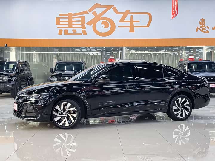 Фото 1 - Volkswagen Passat