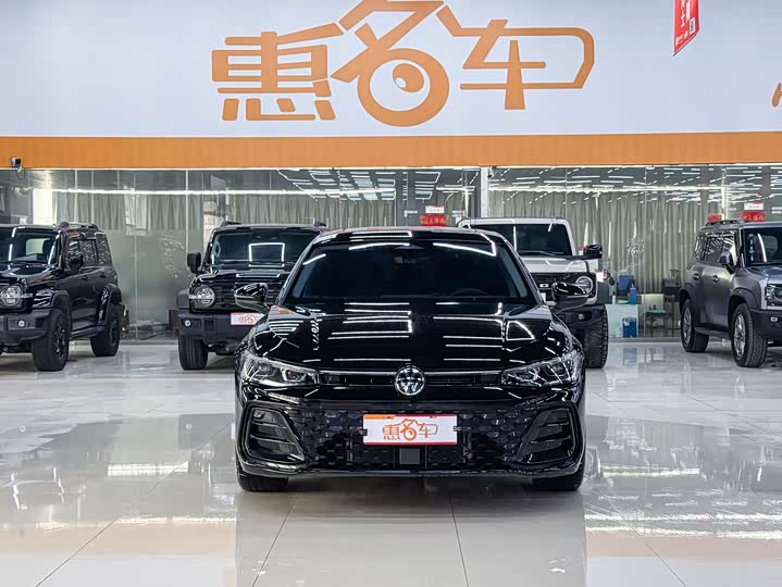 Фото 2 - Volkswagen Passat