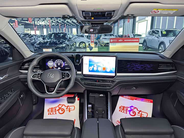 Фото 7 - Volkswagen Passat