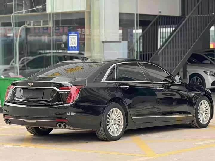 Фото 9 - Cadillac CT6