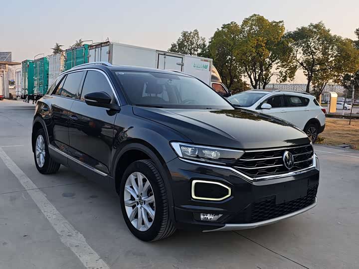 Фото 3 - Volkswagen T-Roc