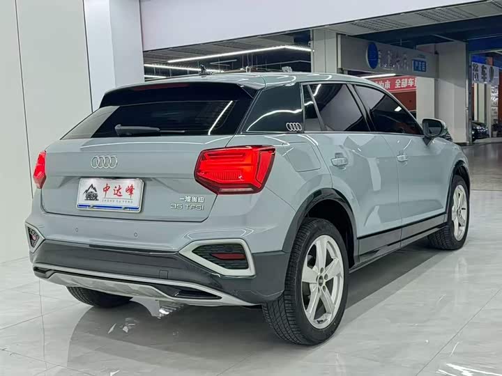 Фото 7 - Audi Q2L