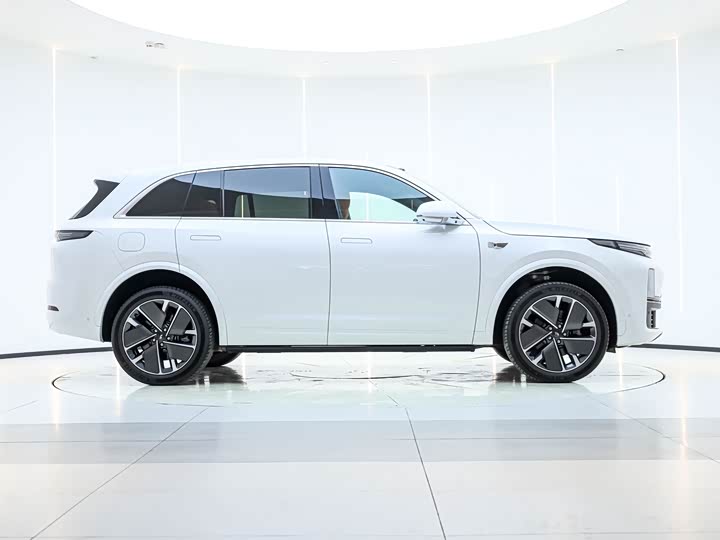 Фото 8 - LiXiang L7