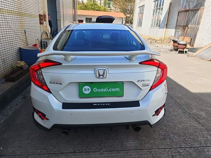 Фото 6 - Honda Civic