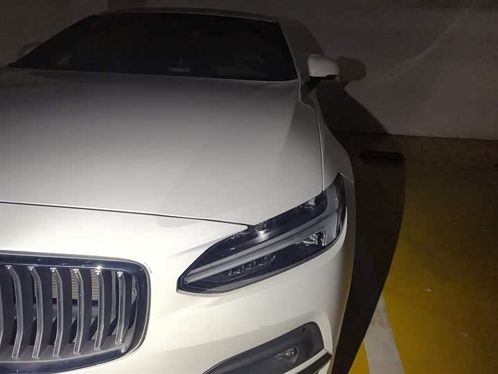 Фото 5 - Volvo S90