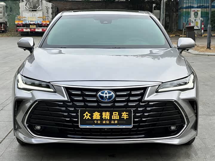 Фото 2 - Toyota Avalon