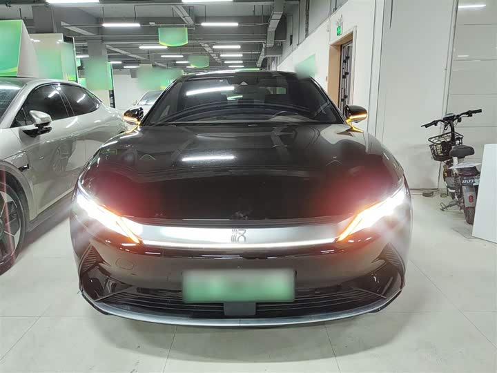 Фото 3 - BYD Han