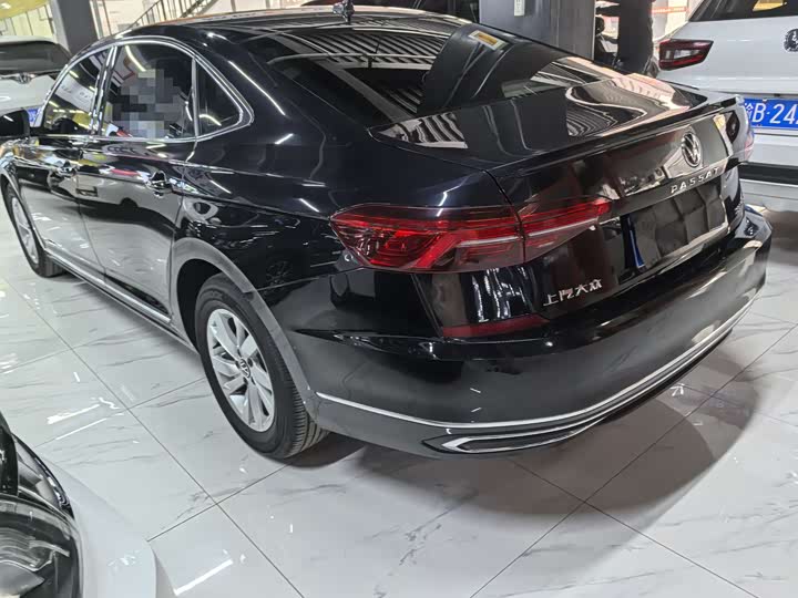 Фото 3 - Volkswagen Passat