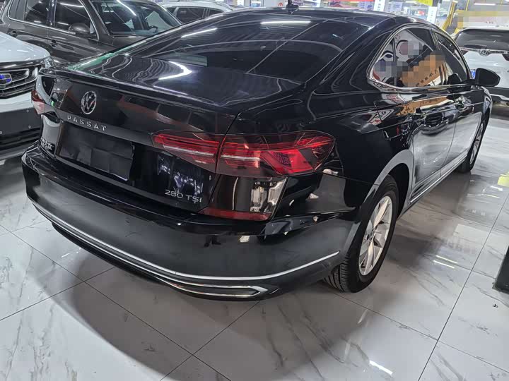 Фото 5 - Volkswagen Passat