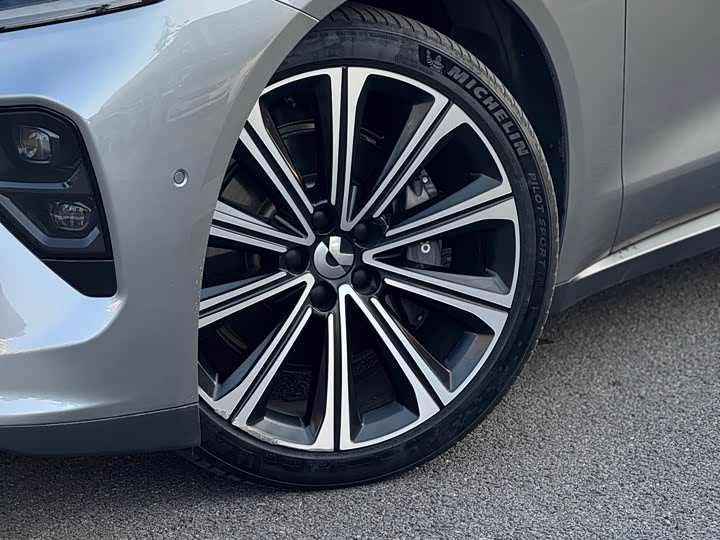 Фото 7 - Nio ET7