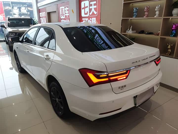 Фото 5 - BYD Qin EV