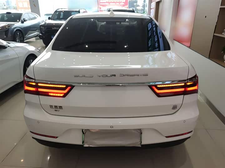 Фото 6 - BYD Qin EV