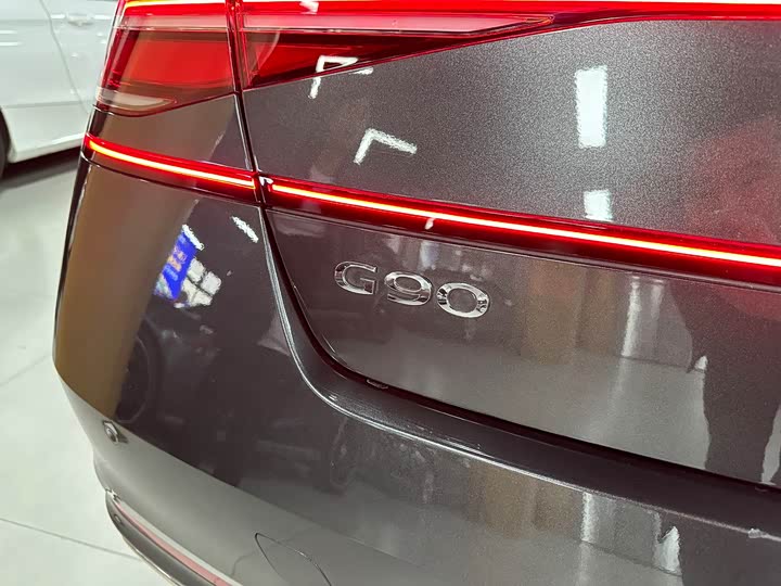 Фото 6 - Genesis G90